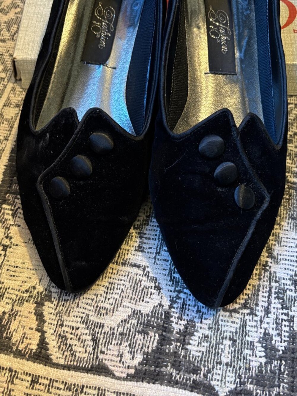 *RARE* Vintage "Fashion 10" by Endicott Johnson Black Velvet Button Shoes
